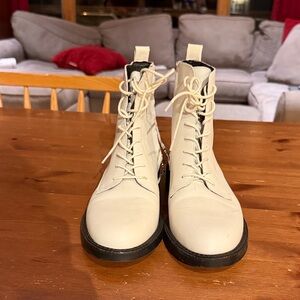 Sam Edelman, Nina white leather lace up/zipper combat boots, size 8